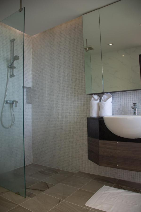 Santosa Detox Retreat Hotel Phuket Exterior foto